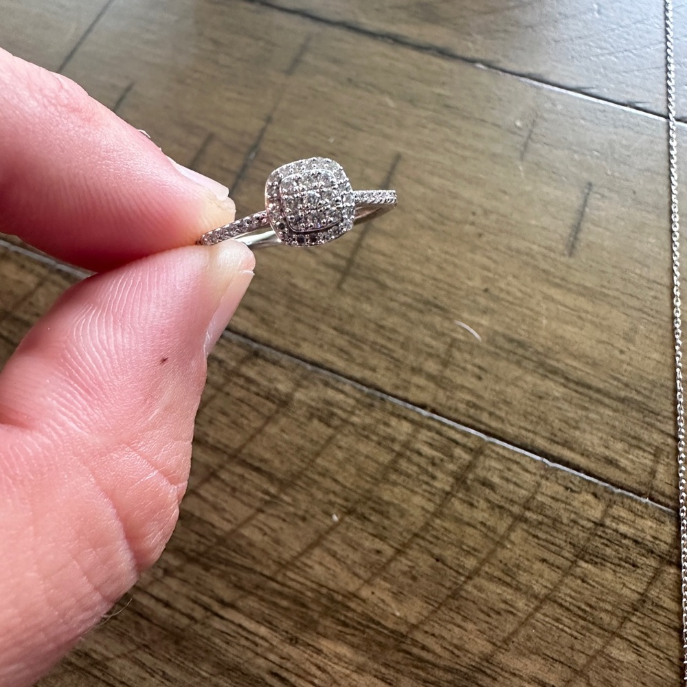 Elegant Silver Diamond Ring